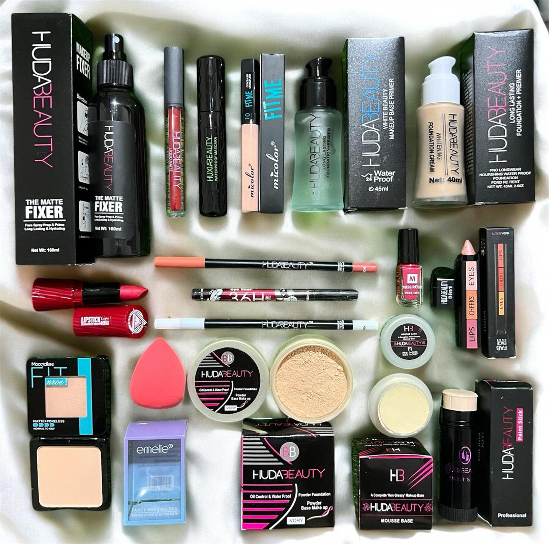 Complete Beauty Kit with 17 Pcs Essentials